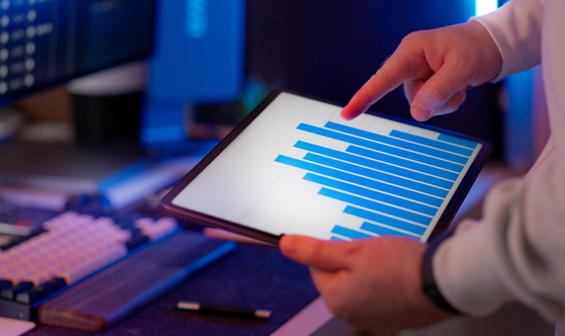 When to Send a Scope Change Approval Email guide cover